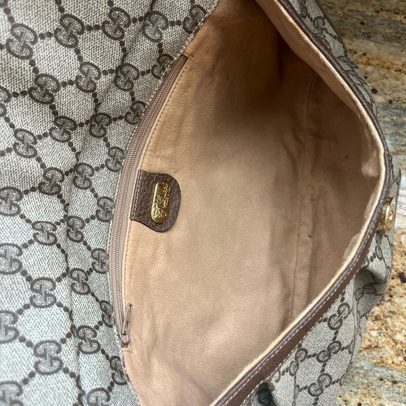 Authentic GUCCI clutch - Picture 5 of 15